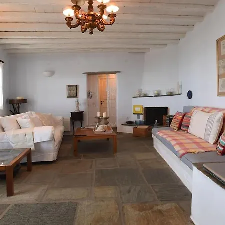 Evilion Traditional House וילה *