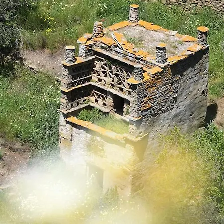 Evilion Traditional House וילה