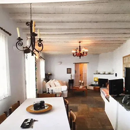 Evilion Traditional House וילה *